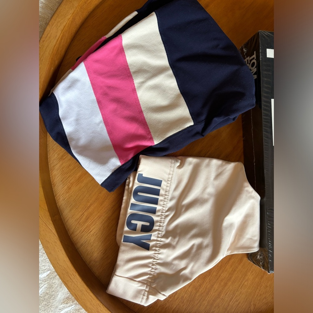 Juicy couture sports bra and leggings